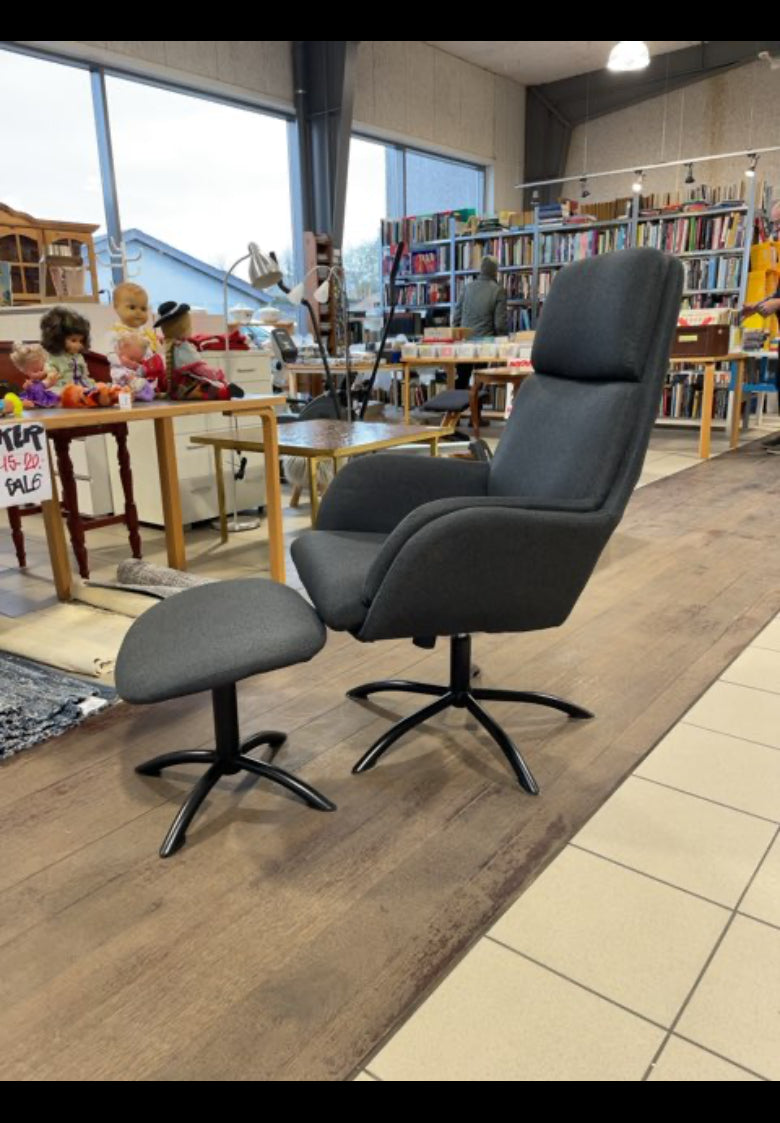 Lænestol med vip, og skammel